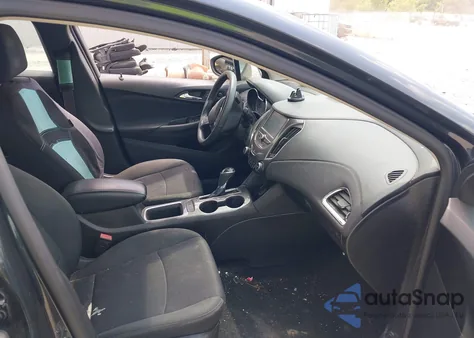 2017 Chevrolet Cruze Lt z USA, uszkodzony, nr VIN 1G1BE5SM9H7133343